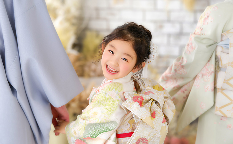 7歳女の子の着付け