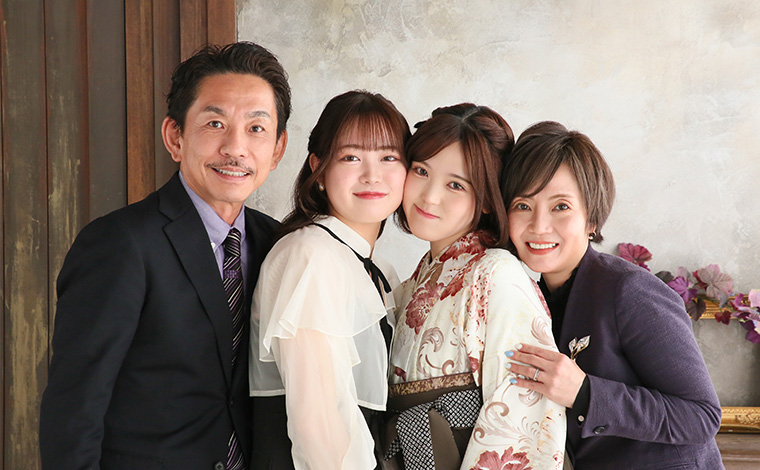 大学・高校卒業の袴レンタルと記念撮影はらかんスタジオにおまかせ！